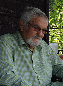 Tosun Bekir Bayraktaroğlu